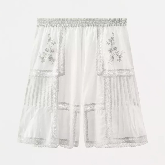 Zara Other - ZARA EMBROIDERED LACE BERMUDA SHORTS LIMITED